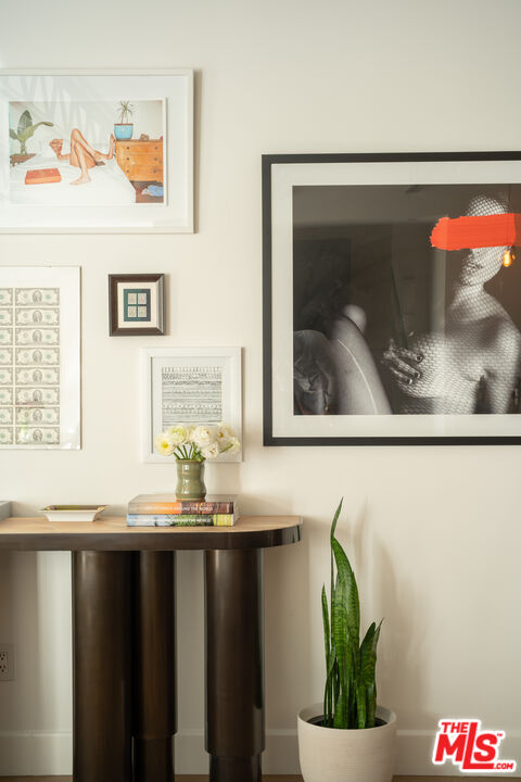 1250 N Harper Ave Unit: 411