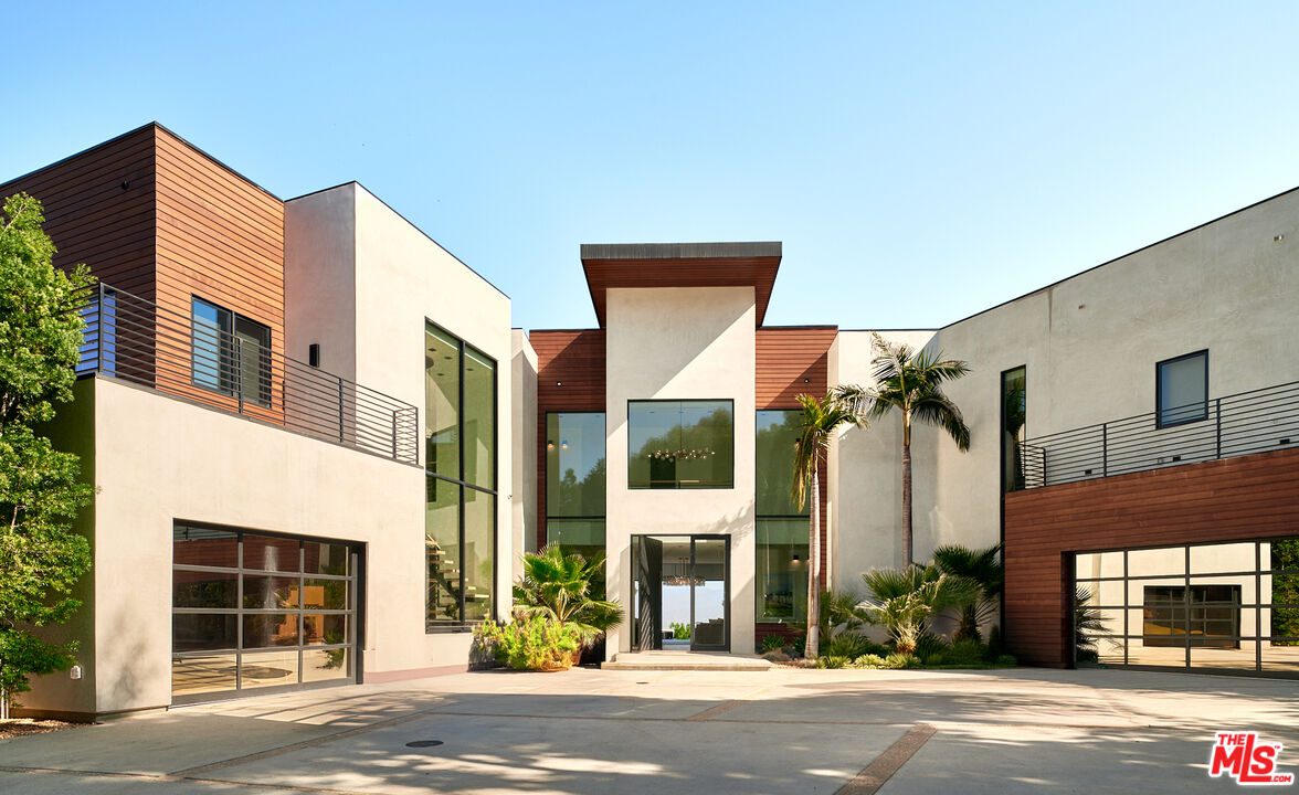 13331 Mulholland Dr, Beverly Hills