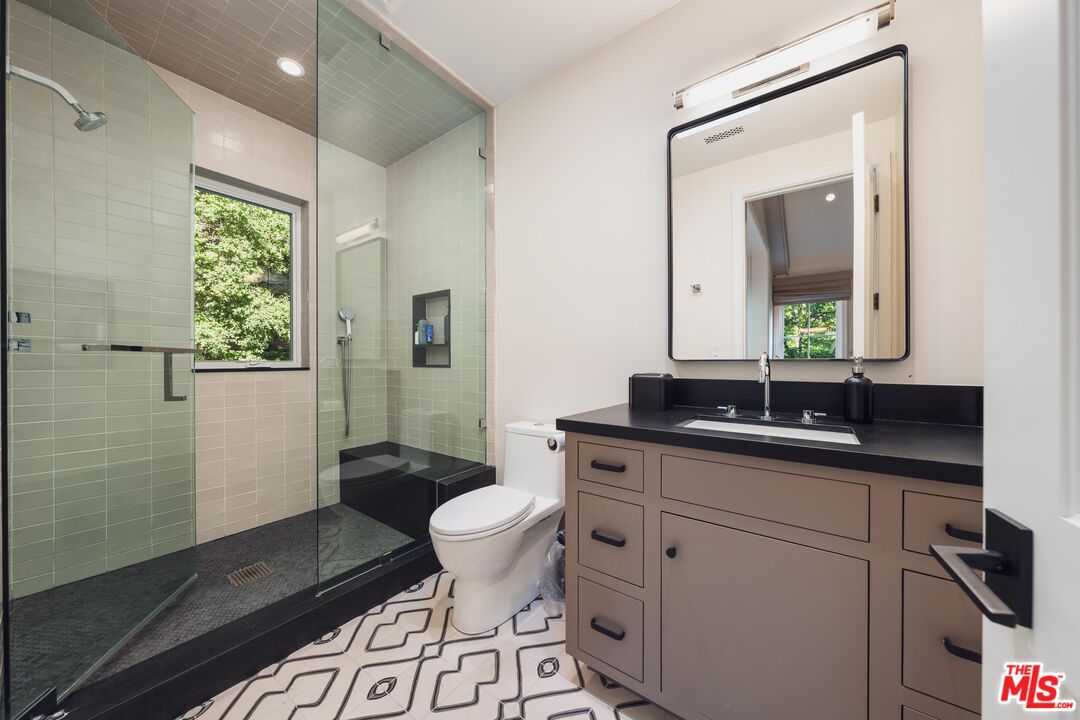 2600 Mandeville Canyon Rd, Brentwood