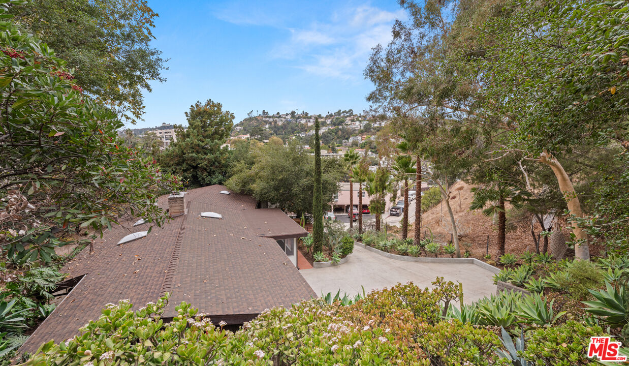 3858 Roble Vista Dr, Los Feliz