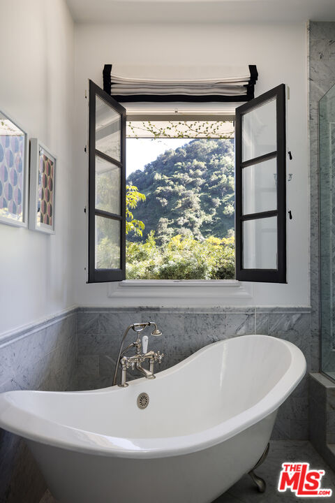 1600 Clear View Dr, Beverly Hills