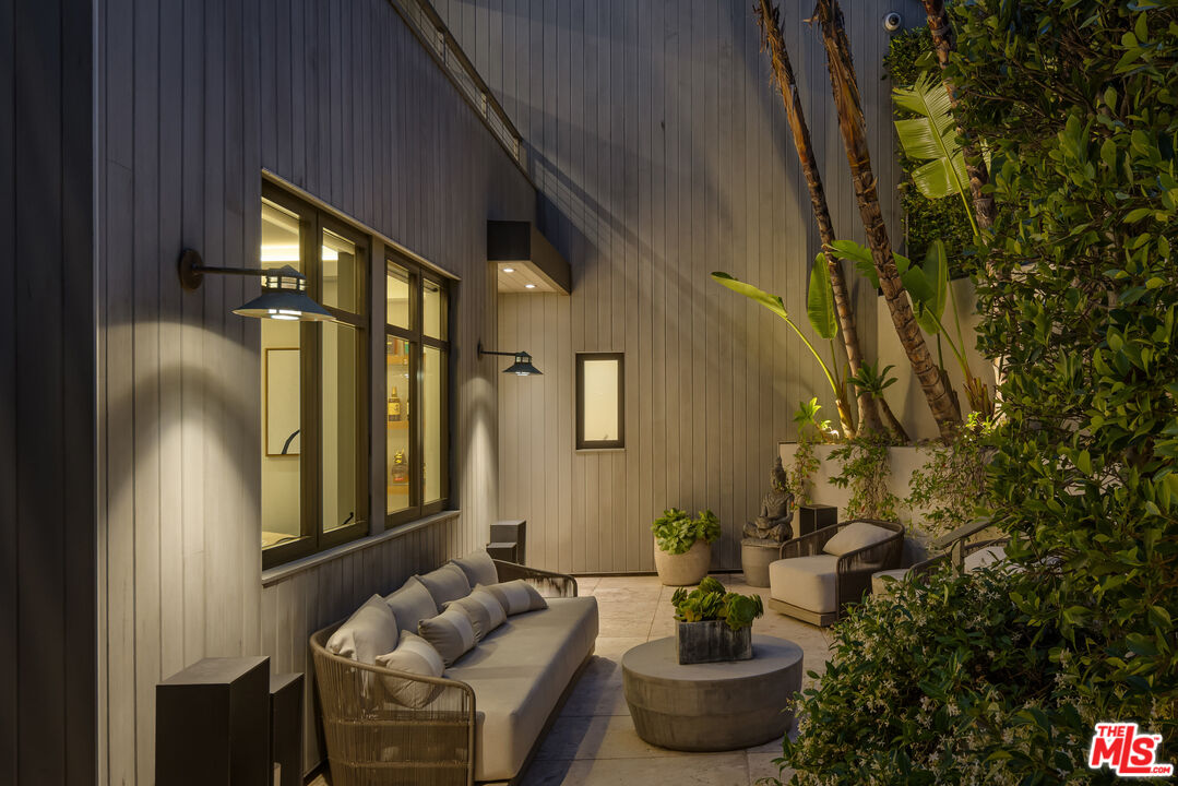 31504 Victoria Point Rd