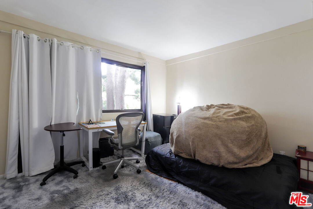 11753 Mayfield Ave Unit: 7