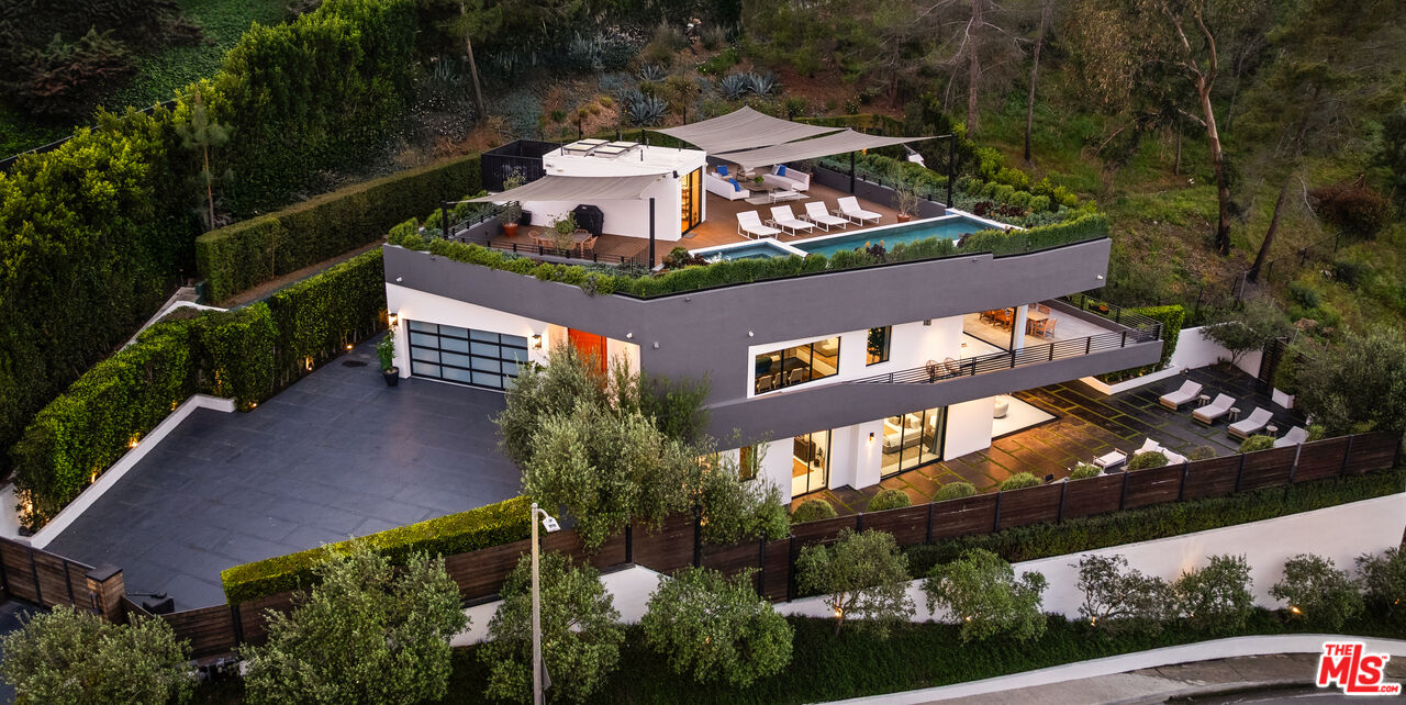 17335 Tramonto Dr, Pacific Palisades