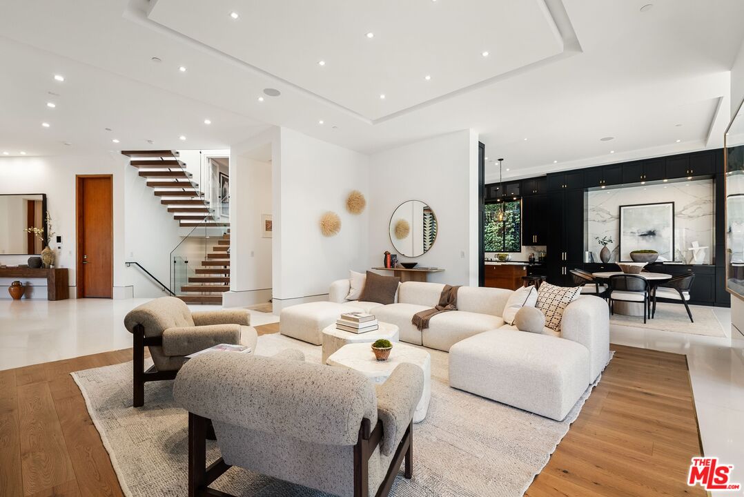 17335 Tramonto Dr, Pacific Palisades