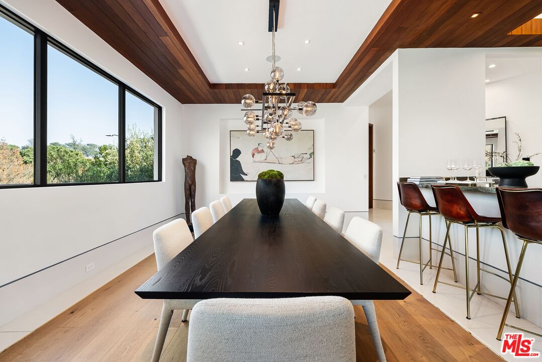 17335 Tramonto Dr, Pacific Palisades