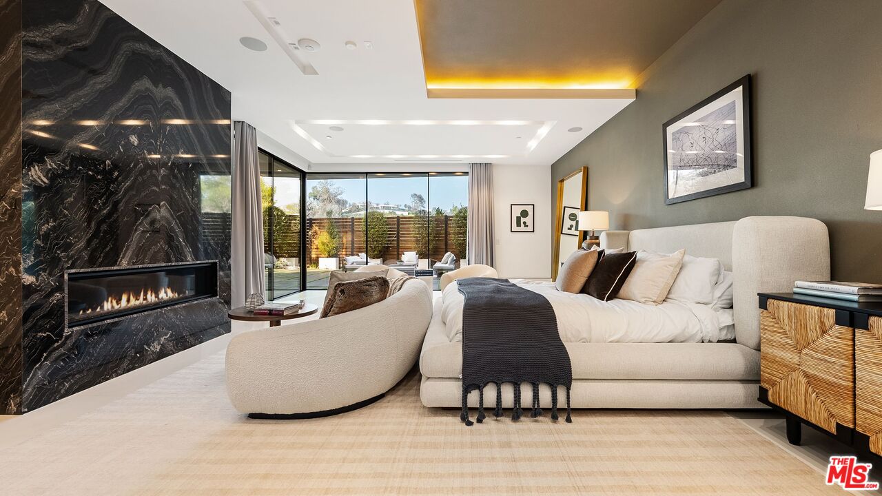 17335 Tramonto Dr, Pacific Palisades