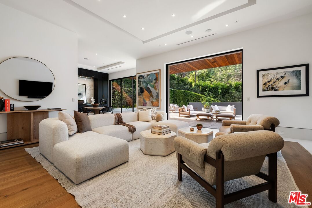 17335 Tramonto Dr, Pacific Palisades