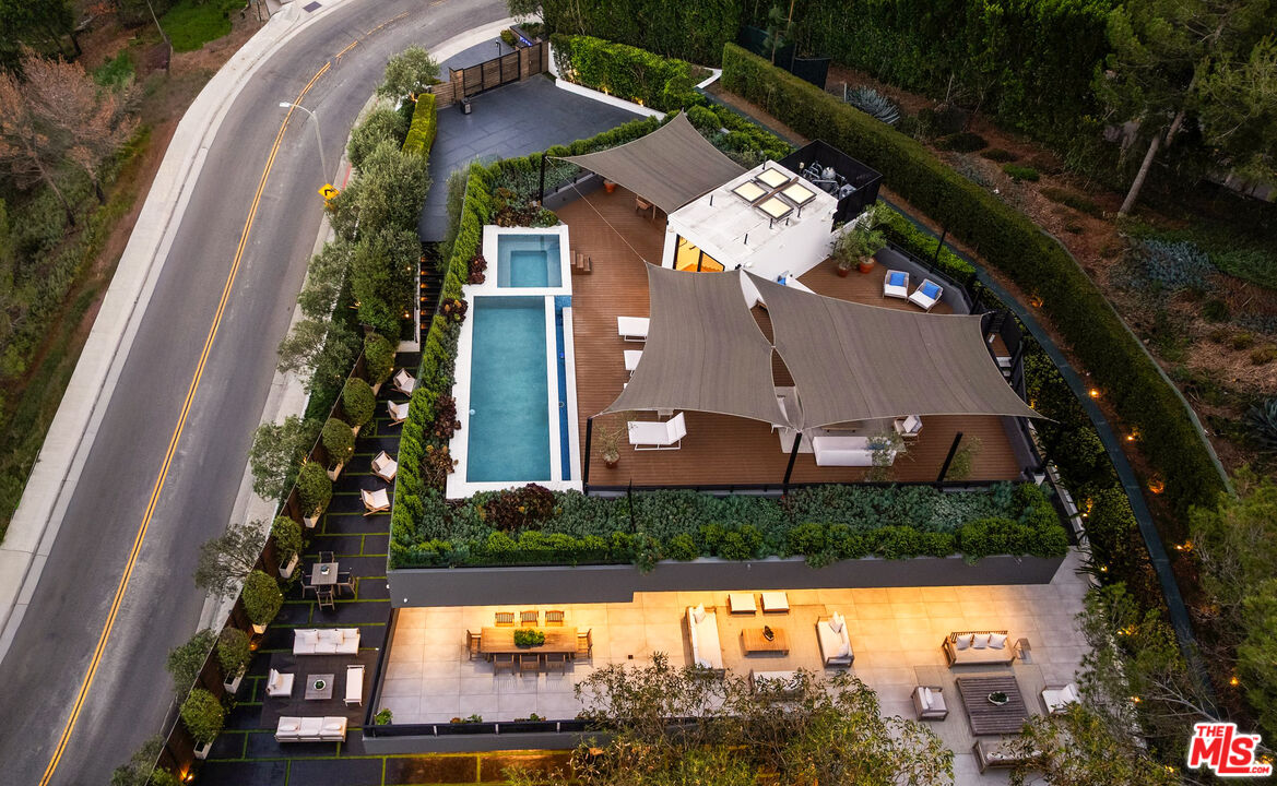 17335 Tramonto Dr, Pacific Palisades