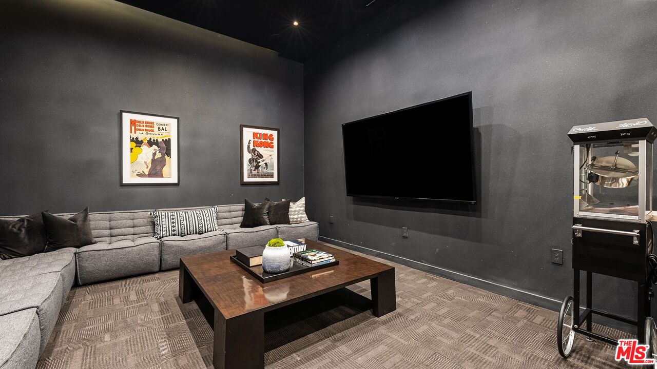 17335 Tramonto Dr, Pacific Palisades