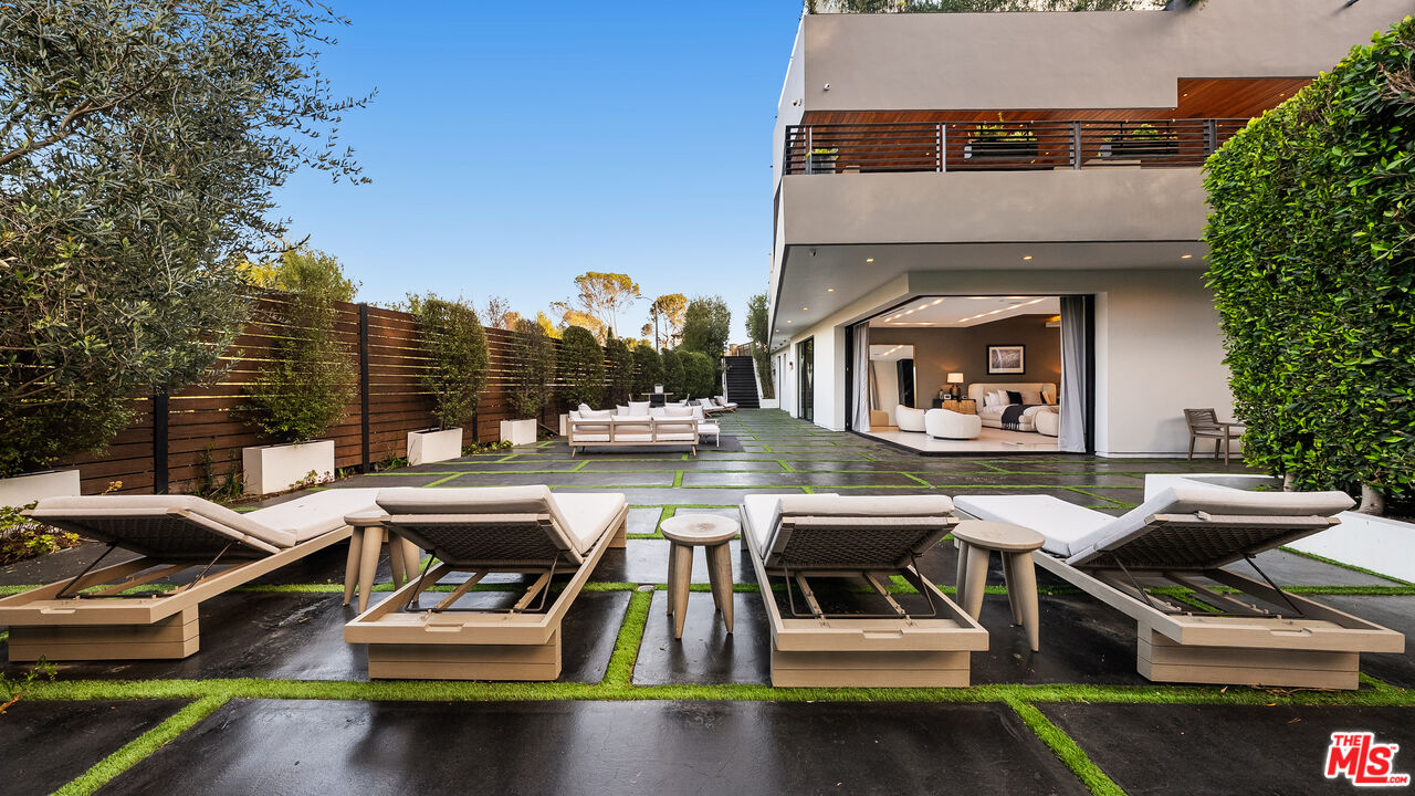 17335 Tramonto Dr, Pacific Palisades