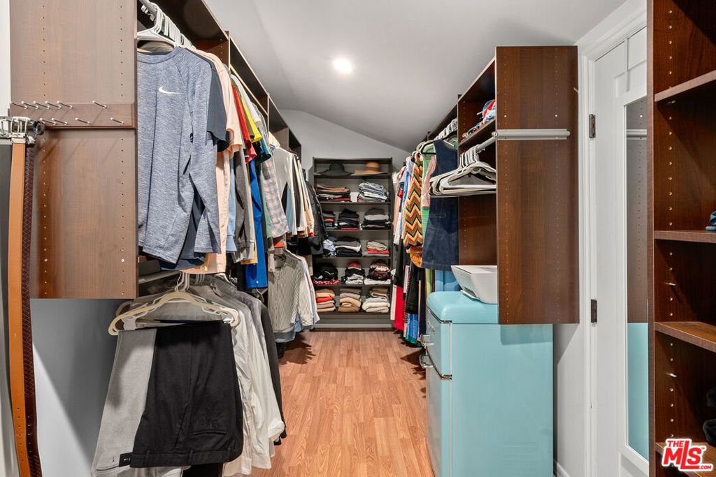 3734 Loadstone Drive, Sherman Oaks