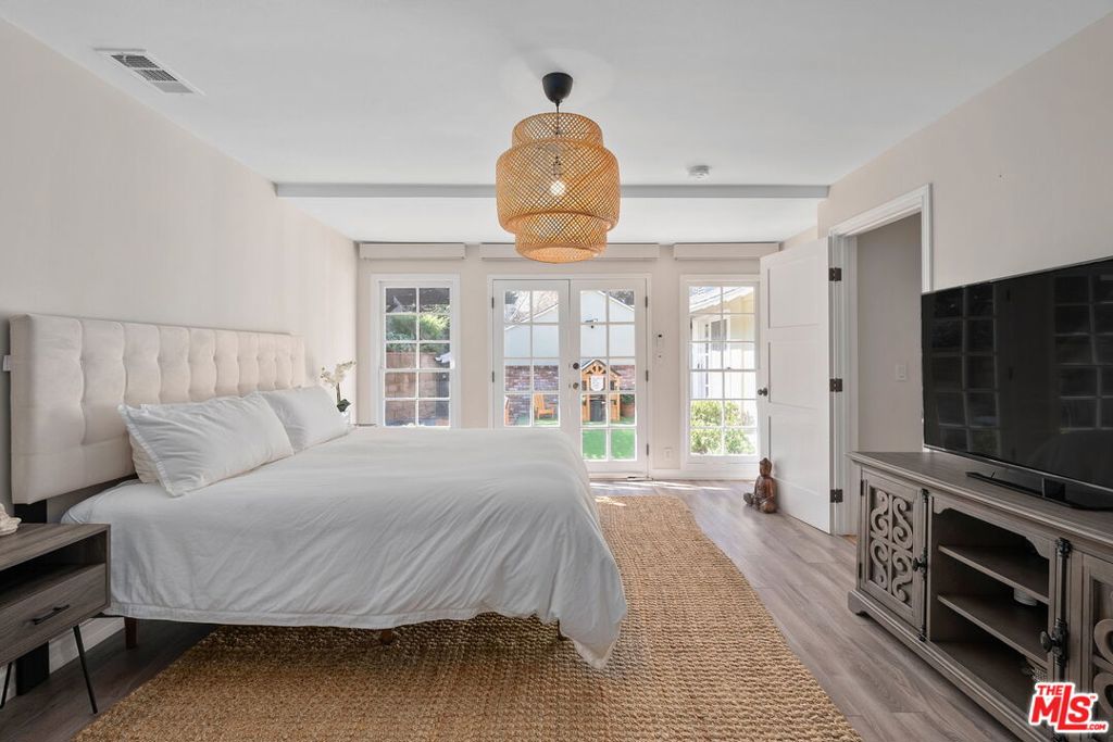 3734 Loadstone Drive, Sherman Oaks