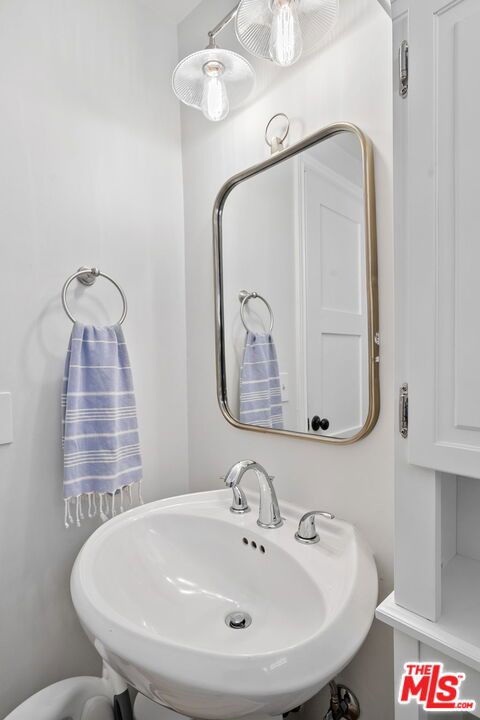 3734 Loadstone Drive, Sherman Oaks