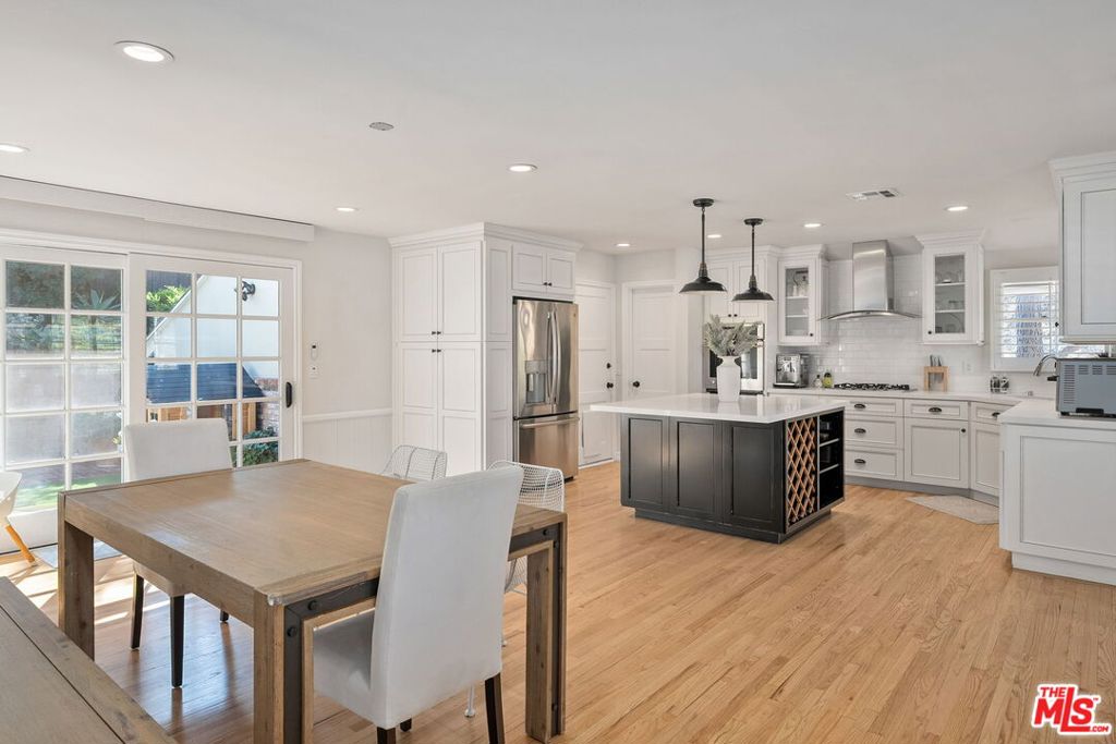 3734 Loadstone Drive, Sherman Oaks