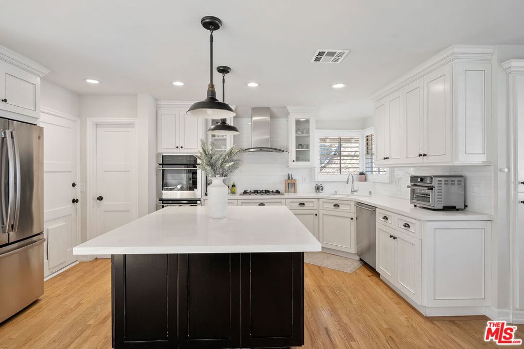 3734 Loadstone Drive, Sherman Oaks