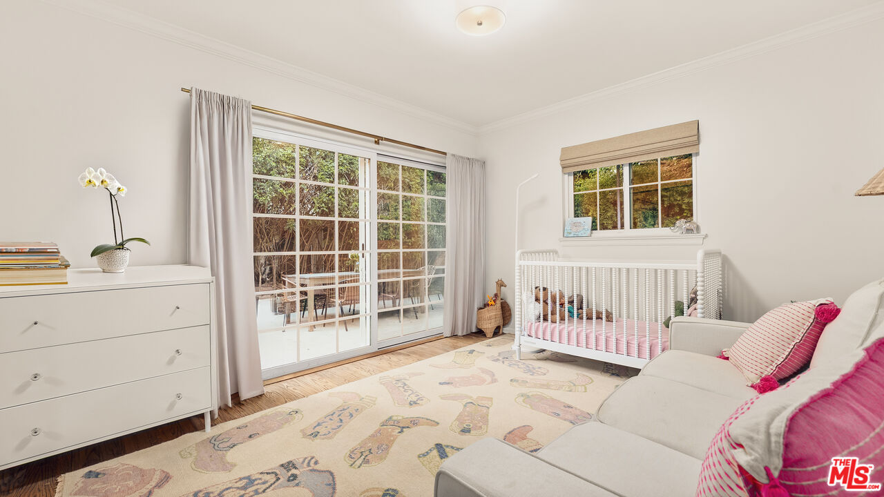 3634 Mandeville Canyon Rd