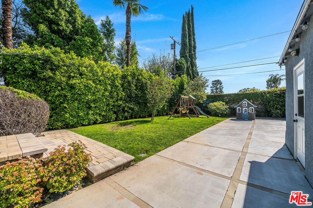 14716 Killion St, Sherman Oaks 