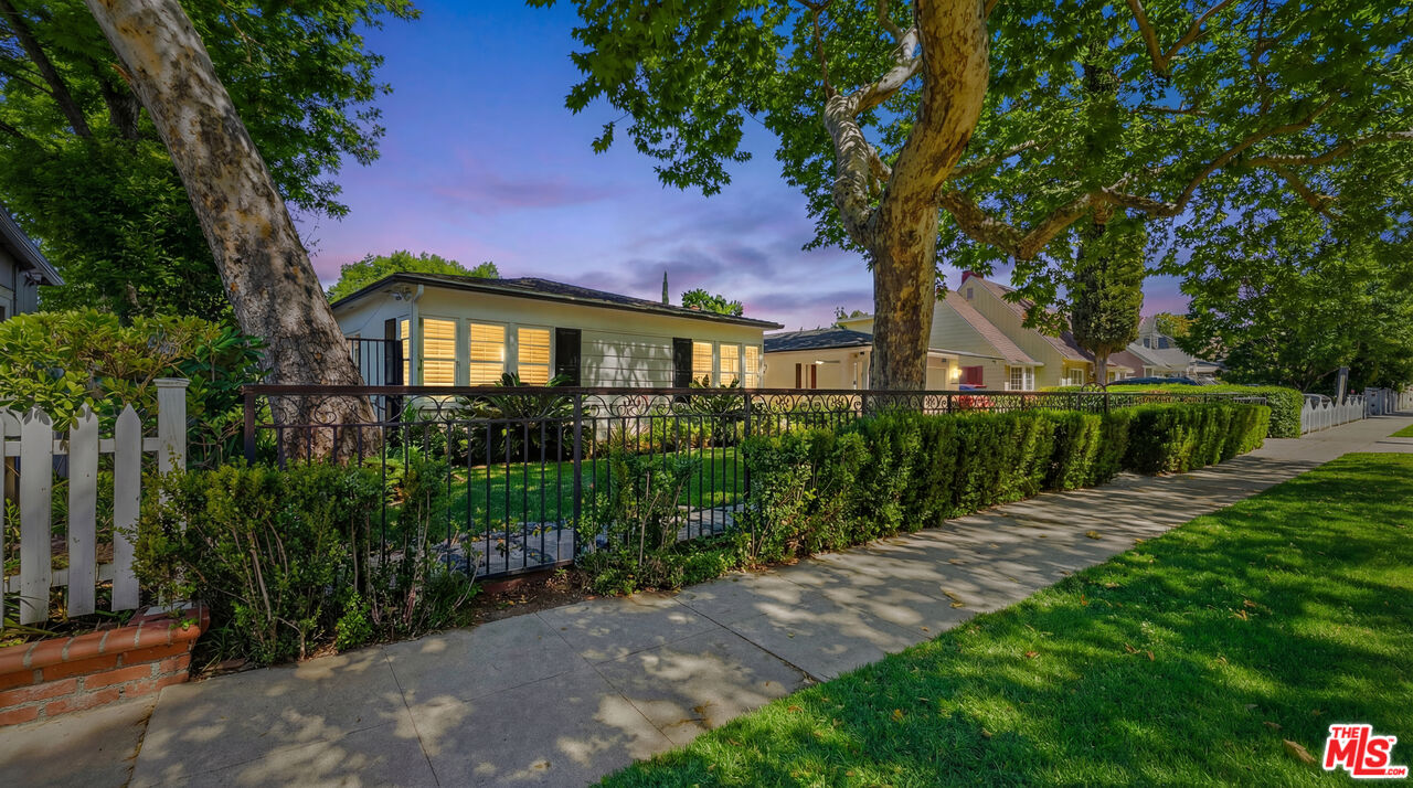 12263 Laurel Terrace Dr