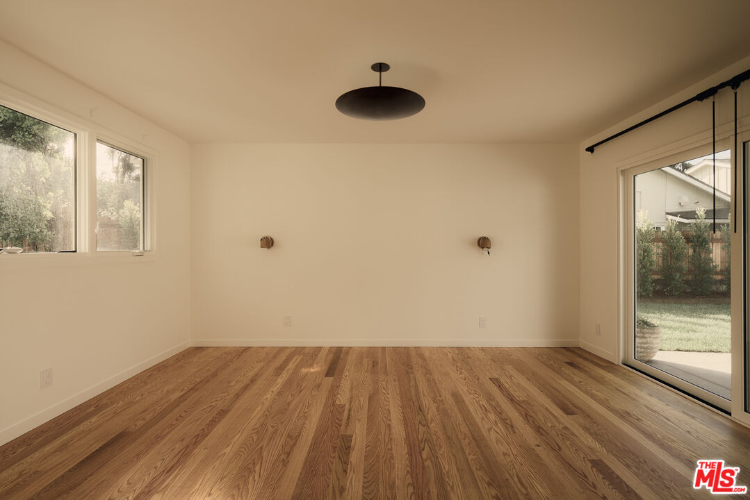 914 Bienveneda Ave, Pacific Palisades 