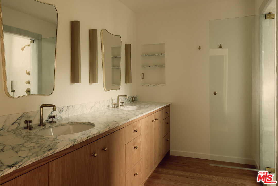 914 Bienveneda Ave, Pacific Palisades 