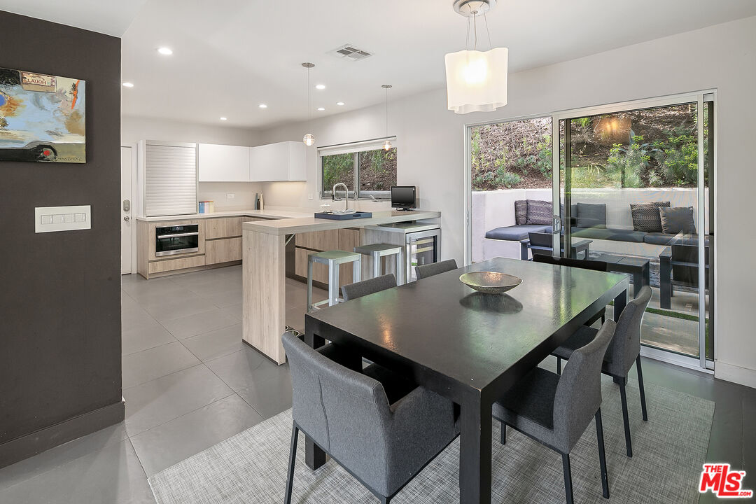 3362 Coy Dr, Sherman Oaks 