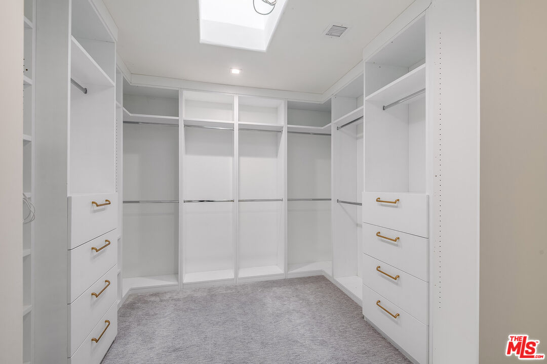 161 N Hamel Dr, Beverly Hills