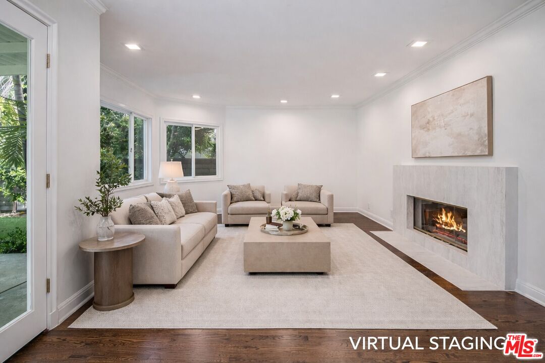 161 N Hamel Dr, Beverly Hills