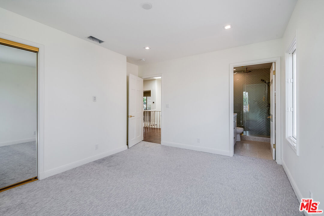 161 N Hamel Dr, Beverly Hills