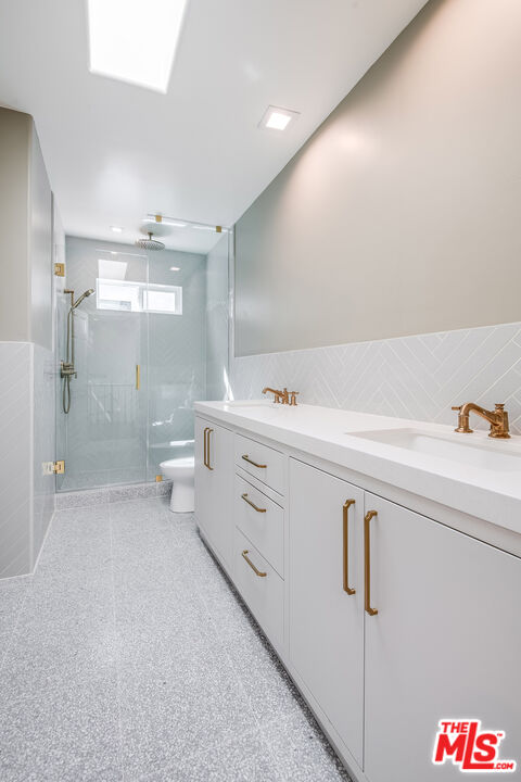 161 N Hamel Dr, Beverly Hills