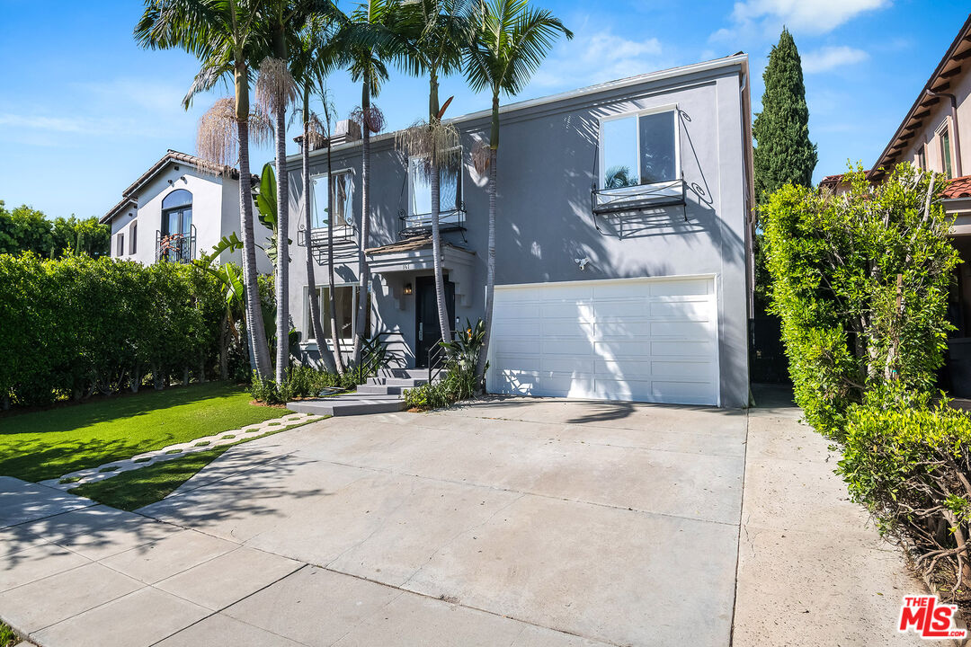161 N Hamel Dr, Beverly Hills