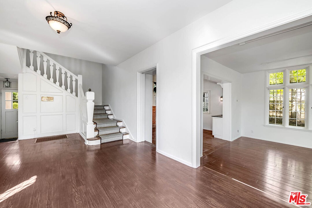 2441 Glendower Ave, Los Feliz