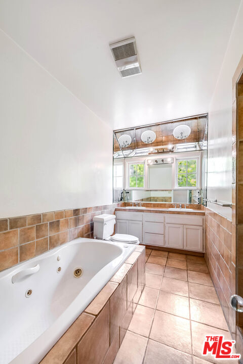 2441 Glendower Ave, Los Feliz