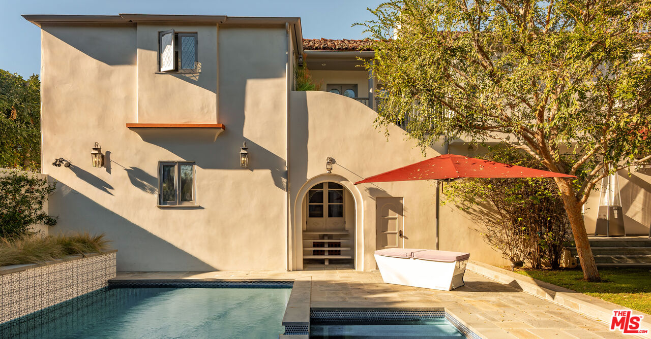 523 N Beverly Dr, Beverly Hills