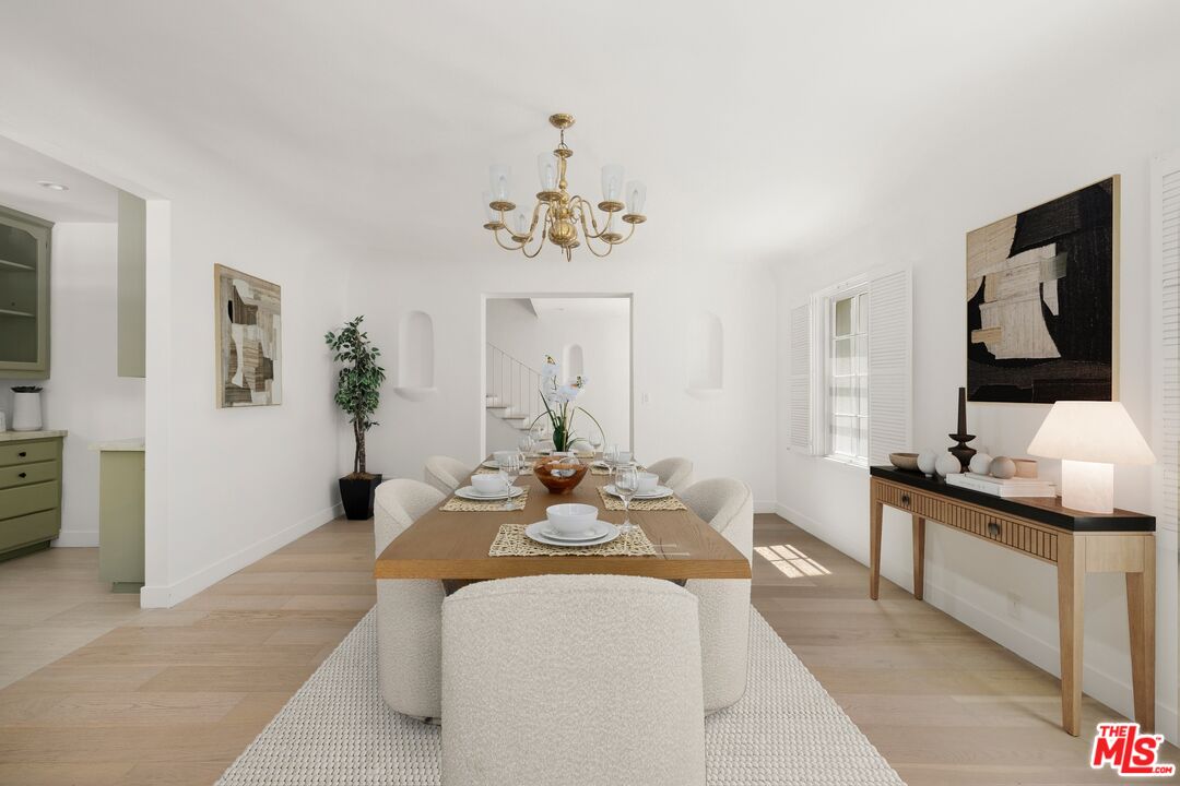 712 N Rodeo Dr, Beverly Hills