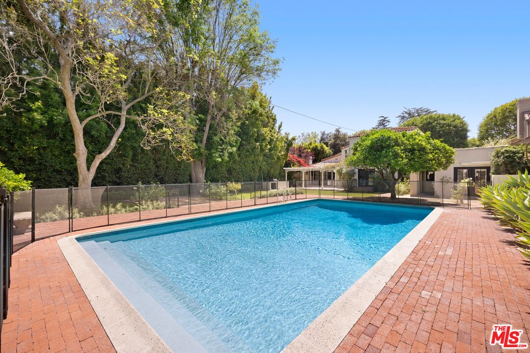 712 N Rodeo Dr, Beverly Hills