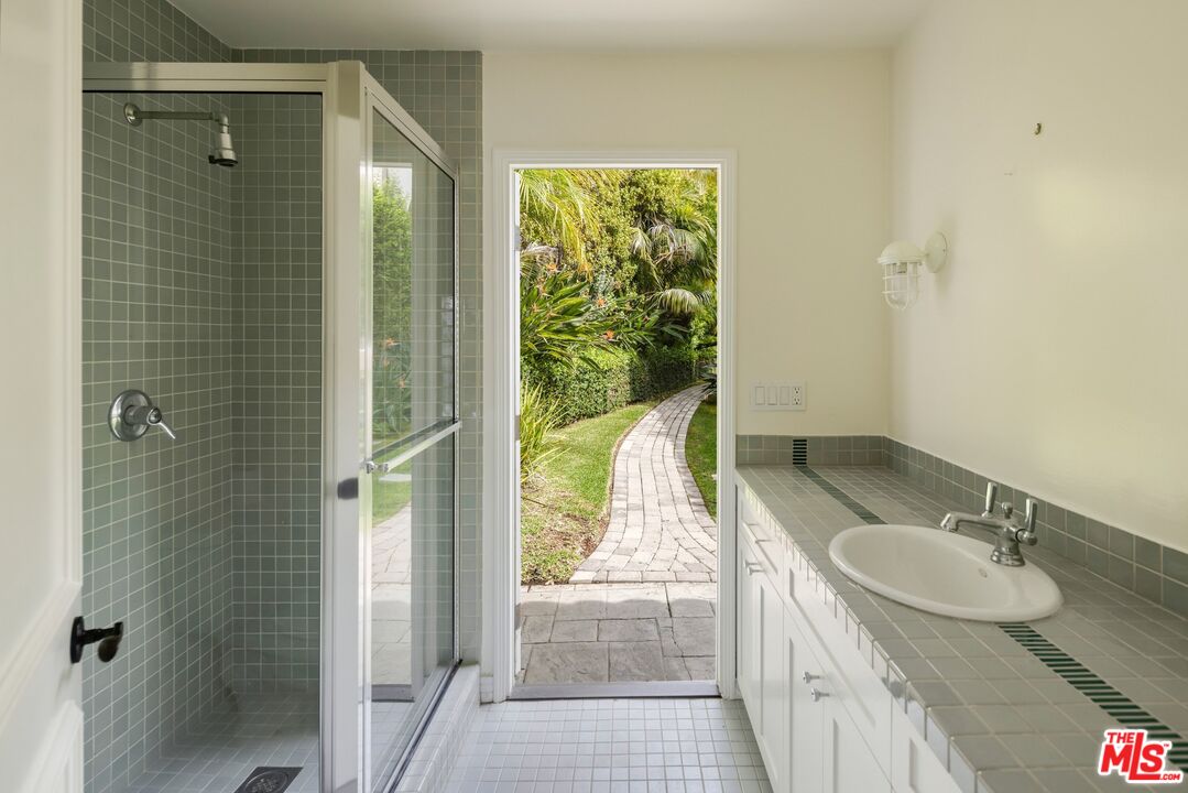 1445 Cuesta Linda, Pacific Palisades