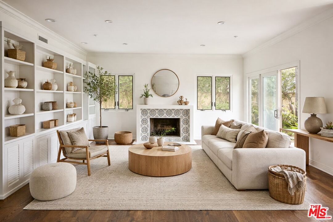 1445 Cuesta Linda, Pacific Palisades