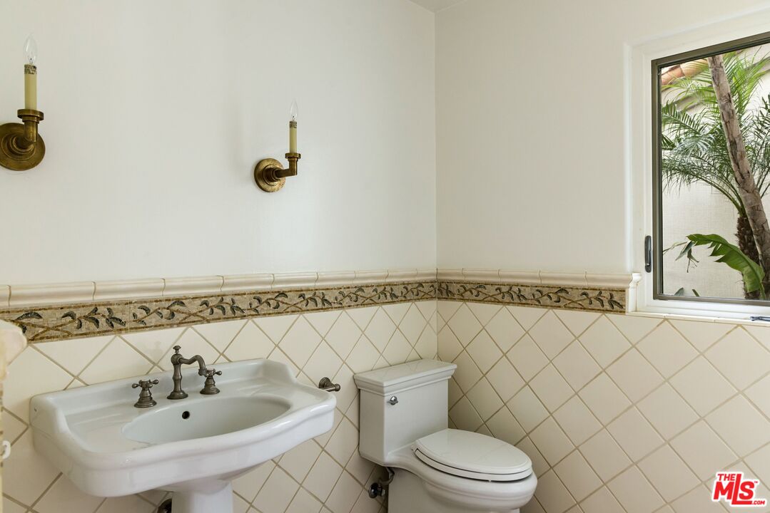 1445 Cuesta Linda, Pacific Palisades