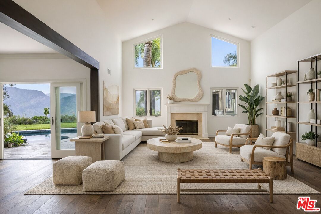 1445 Cuesta Linda, Pacific Palisades