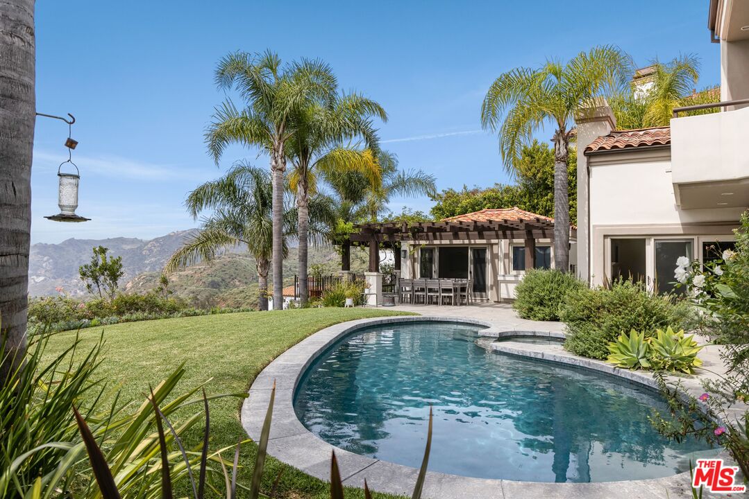 1445 Cuesta Linda, Pacific Palisades