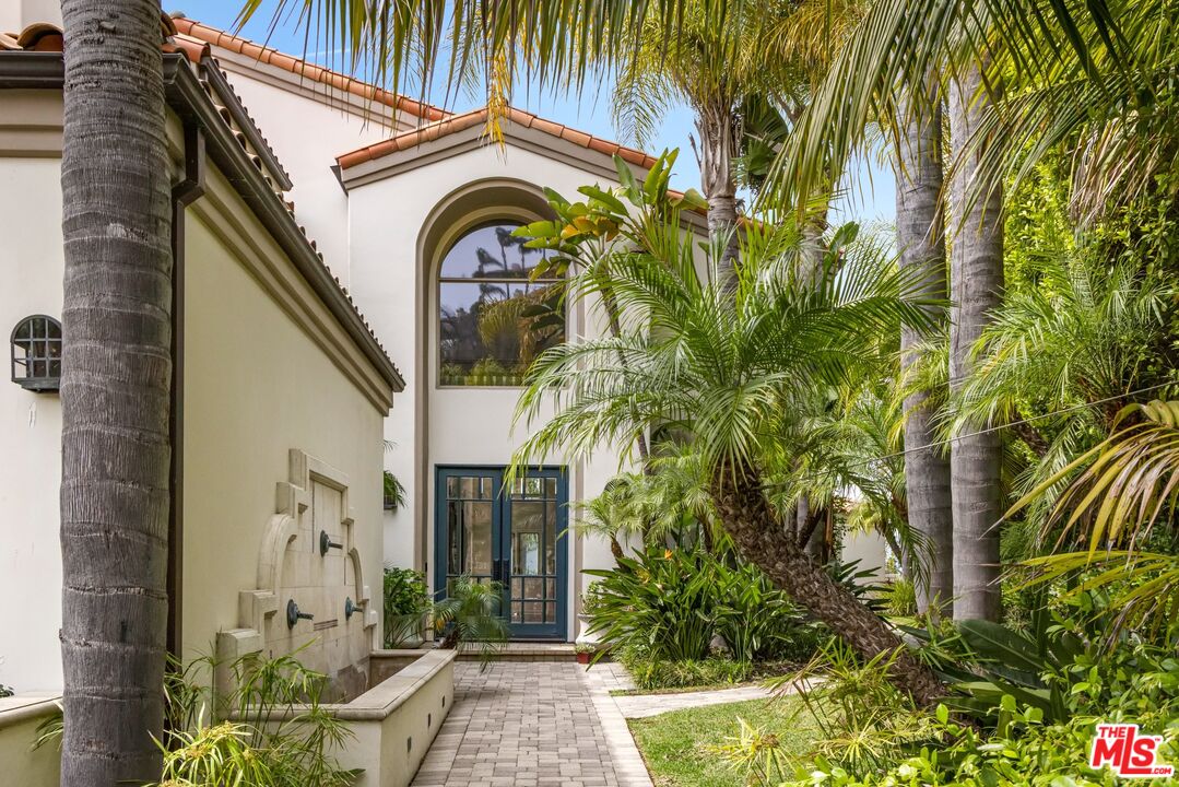 1445 Cuesta Linda, Pacific Palisades