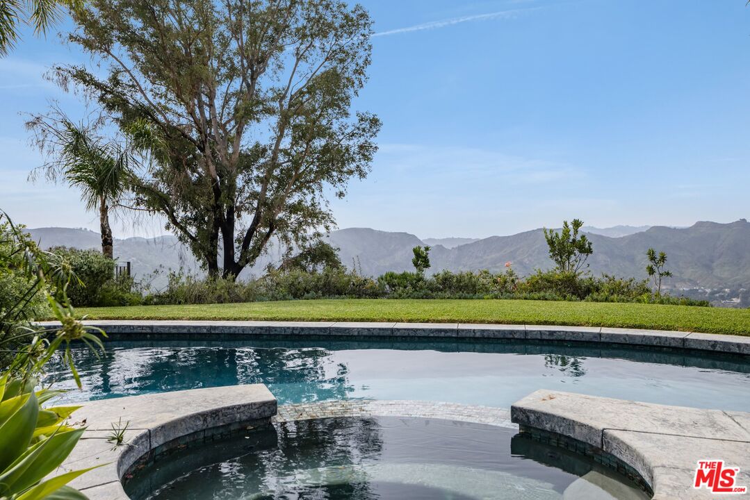 1445 Cuesta Linda, Pacific Palisades