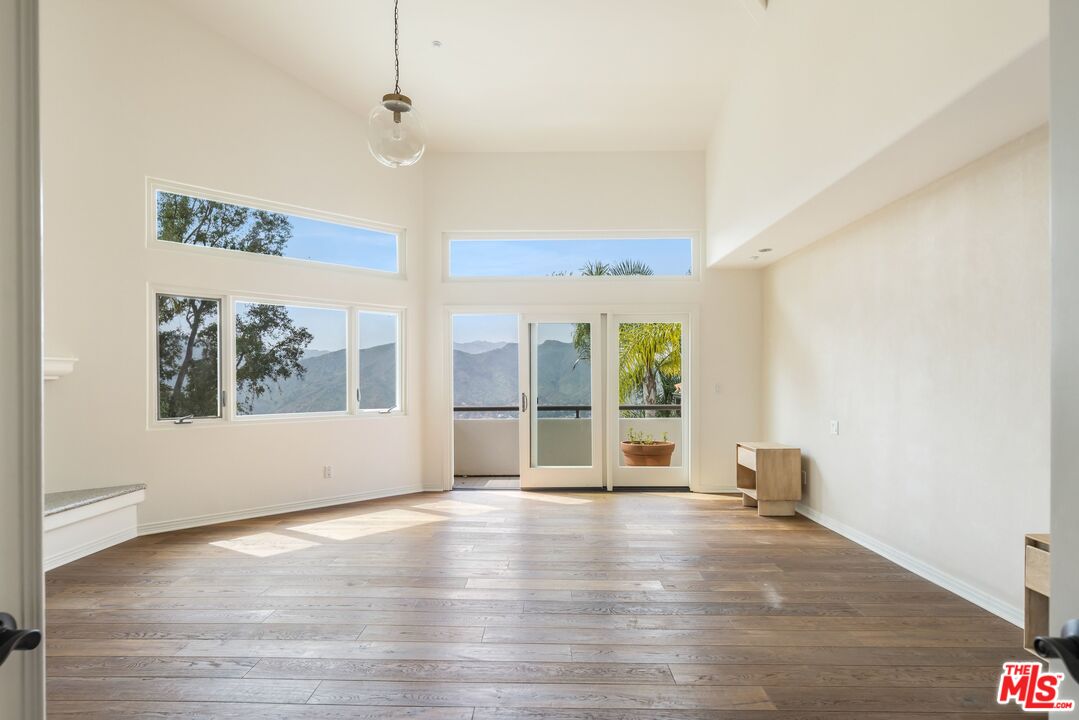 1445 Cuesta Linda, Pacific Palisades