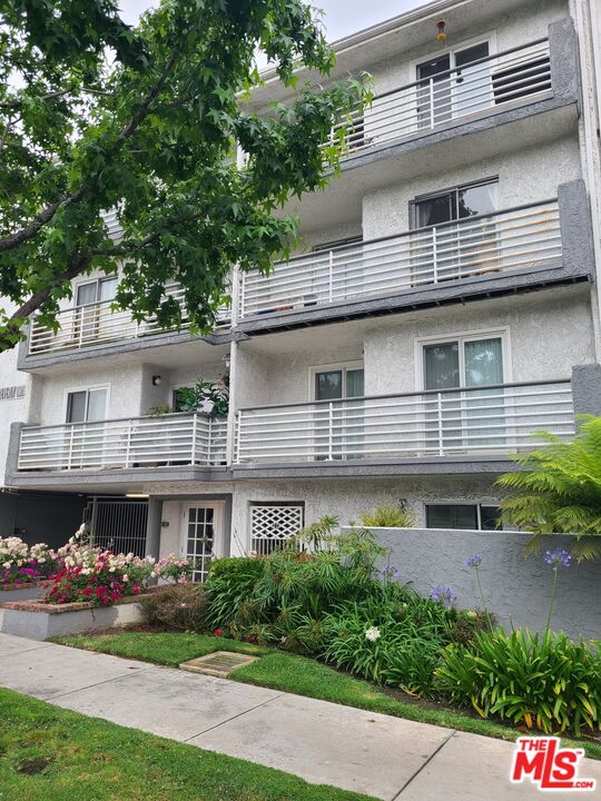 1515 S Beverly Dr Unit: 201