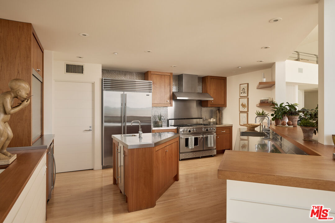 26808 Malibu Cove Colony Dr, Malibu