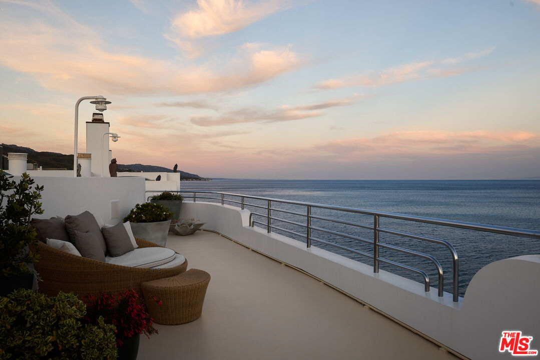 26808 Malibu Cove Colony Dr, Malibu