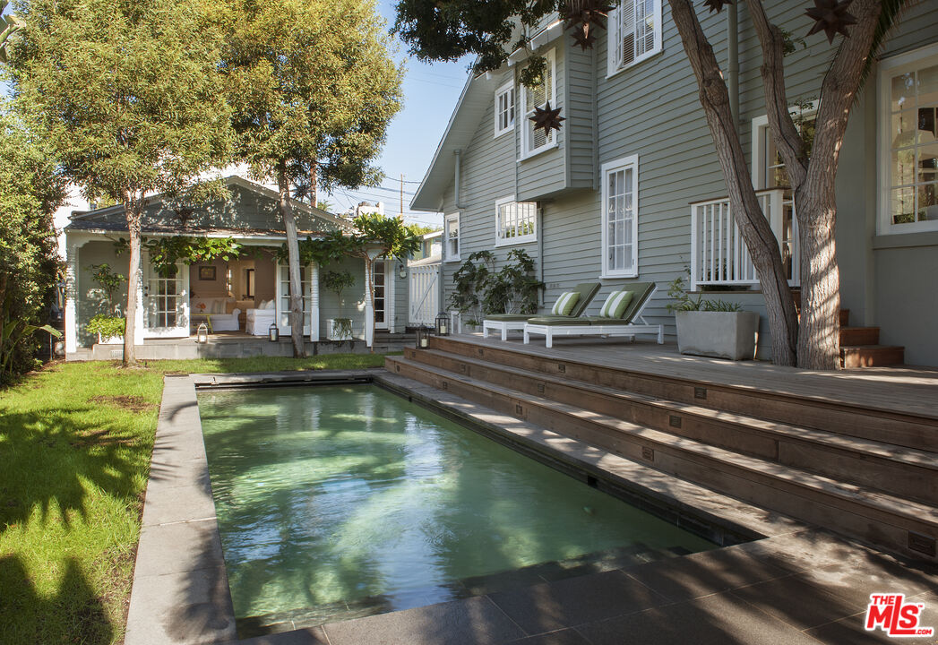 0 27th Avenue