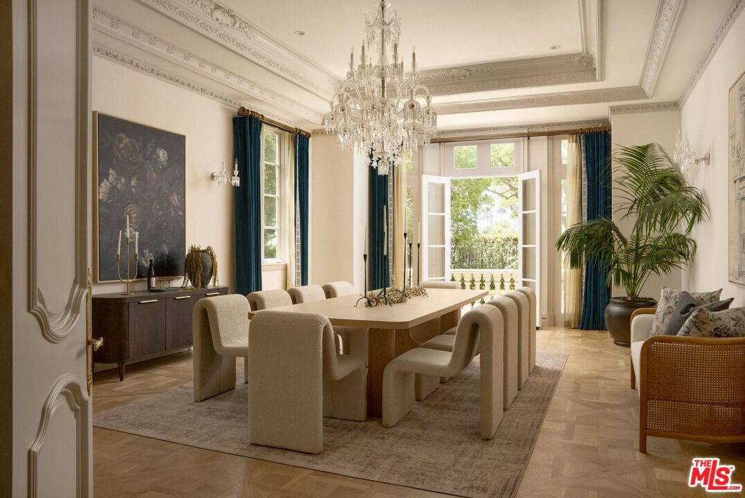 628 N Rodeo Dr, Beverly Hills 