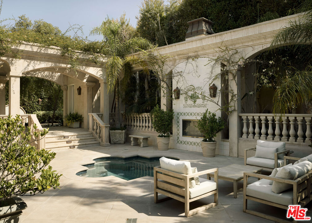 628 N Rodeo Dr, Beverly Hills 